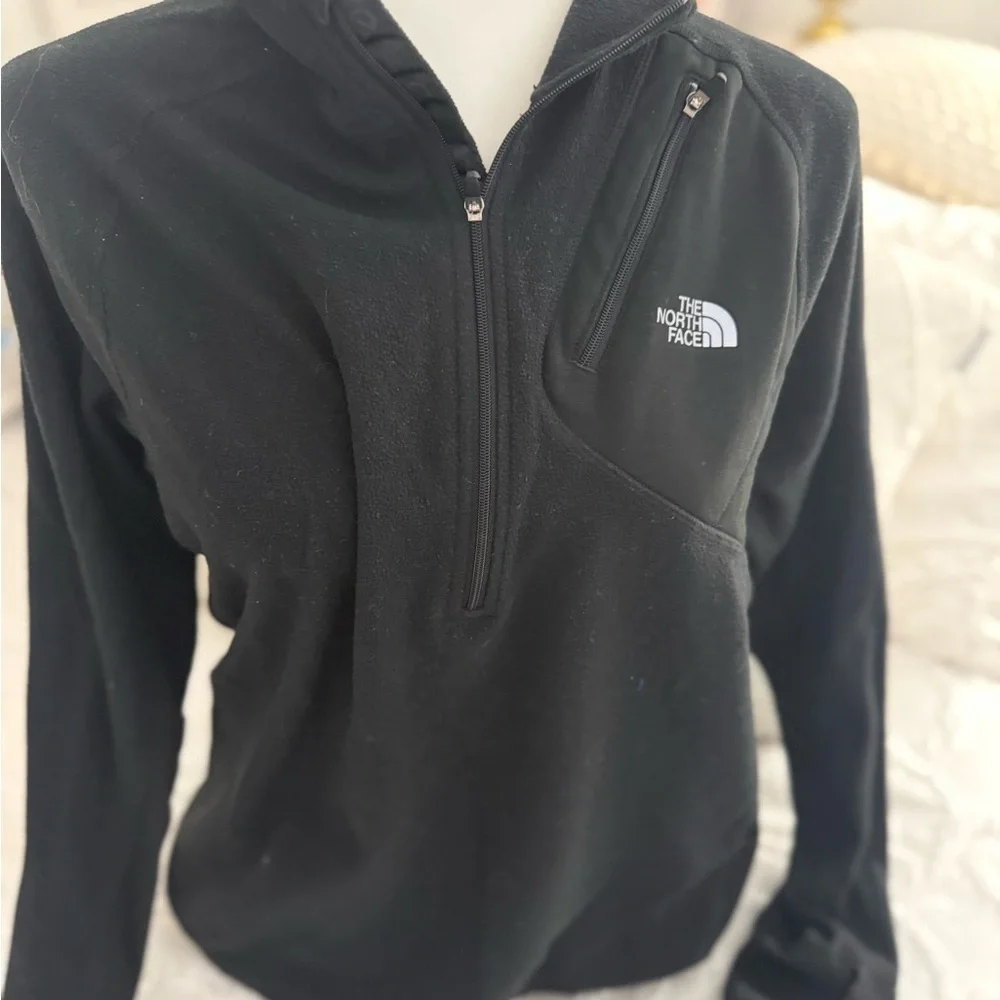 The North Face Black Polyester Blend Pullover Flight Series